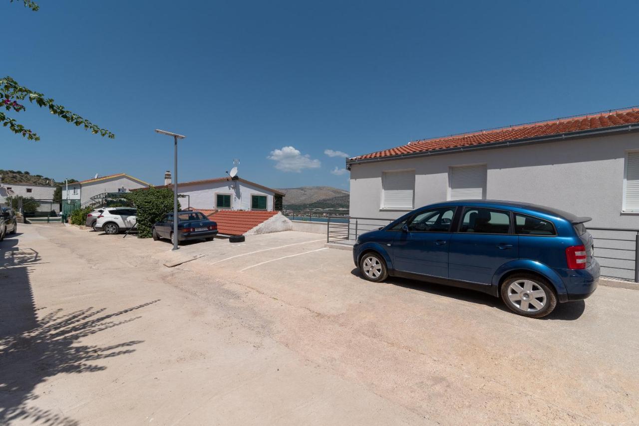 Delux Apartment Eva Trogir Exterior photo