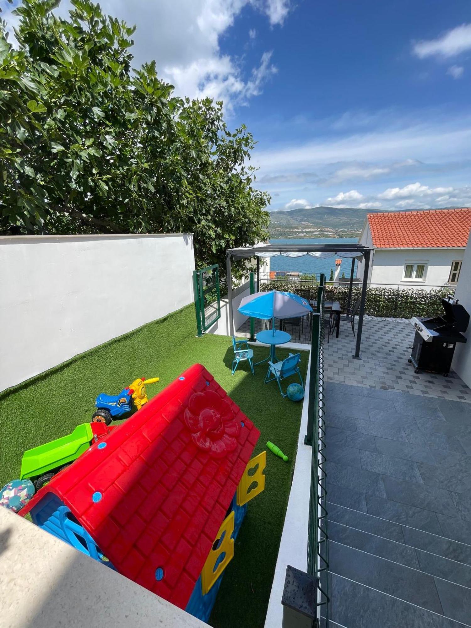 Delux Apartment Eva Trogir Exterior photo